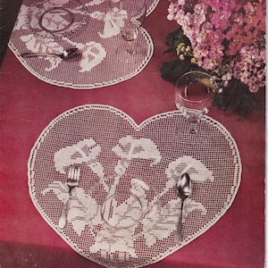 Vintage Digital Filet Crochet Calla Lily Heart Shaped  Doily Pattern PDF