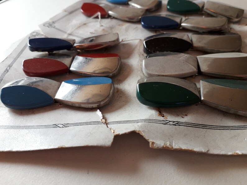 Original Sales Cards.. Worn Patina Chrome /& Painted Enamel.. 10x Art Deco Buckles..