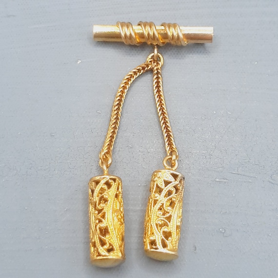 Vintage Goldtone Tassel Brooch... Filigree Dangle… - image 1