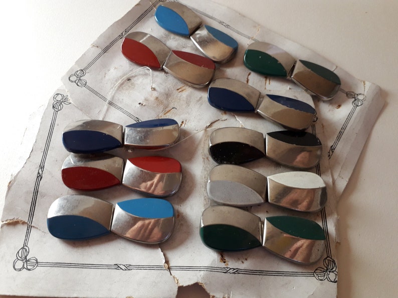 Original Sales Cards.. Worn Patina Chrome /& Painted Enamel.. 10x Art Deco Buckles..