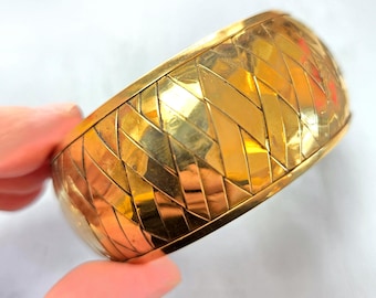 Vintage Braided Brass Bangle: Chunky Closed Weave, Wide c.1990s Bracelet