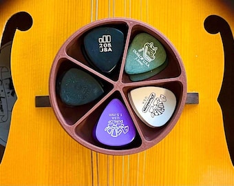 Estuche para guardar púas de guitarra impreso en 3D / PICKLE