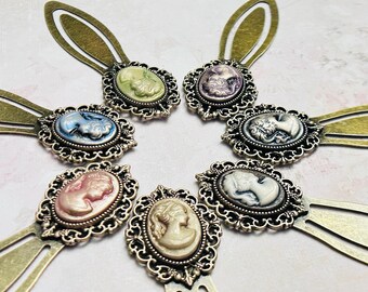 Vintage Style Lady Cameo Bookmark, Elegant Gift for Book Lovers, Librarians, Teachers , Unique Literary Accessory for Bookworms, Book Clubs