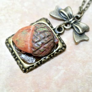 Acorn necklace,Fall Acorn Charm Necklace,Nature Jewelry,dainty necklace,Autumn necklace,Acorn Charm,Acorn pendant,acorn charm necklace