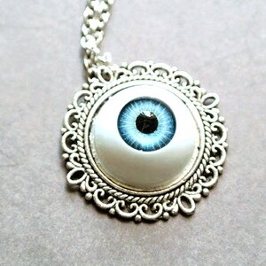 Eyeball Necklace Halloween Costume Accessory main image 0