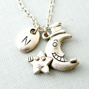 Mond und Stern Halskette, Initial Halskette, Initial Hand gestempelt, Personalisiert, Antik Silber, Monogramm