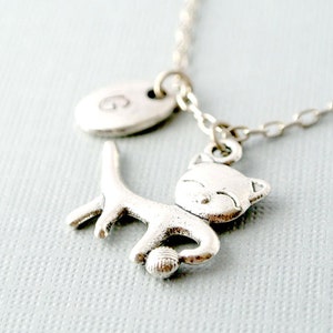 Cat Necklace,Cat Necklace for Women,Personalized Initial Necklace, Cat Lover Gift, Silver Cat Necklace, Kitty Necklace,Animal Jewelry