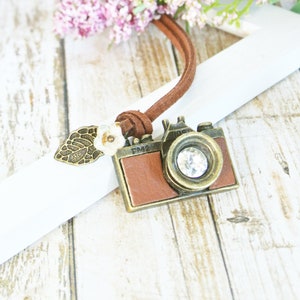 Tan Leather Camera Necklace for Photographer image 5