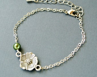Flower Pendant Bracelet, Flower Bracelet, Flower Jewelry, Pearl Bracelet, Floral bracelet