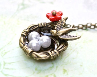 Bird Nest Necklace with Eggs-Mama bird Nest Necklace-Mother's Bird Nest Necklace-Mothers Day Necklace-Mothers Gift-Mothers Necklace