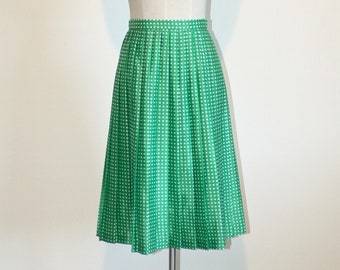 1970s Green Checkered Pleated Skirt . Vintage 70s 80s Shamrock Green &  White Check Pleated Skirt . Size 10