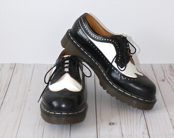 dr martens womens brogues
