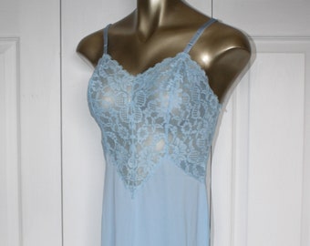 1960s Blue Lace Full Slip . Vintage 60s Lace Bodice & Hem Vanity Fair Lingerie Slip . Size Small