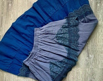 1970s VICTORIAN Style Boho Hippie Maxi Peasant Skirt . Vintage 70s Cotton & Lace Blue Tiered Long Woodstock Revival Prairie Skirt . Sz Small