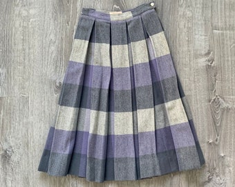 1950s PENDLETON Woolen Mills Wool Tweed Plaid Pleated Skirt. Vintage 50s Lavender Gray & Light Gray High Waist Skirt . Size 0 Extra Small