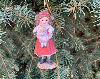 * vintage ornament ୨୧ まぁるい 素敵な 誰かさん 1980s VICTORIAN Christmas Tree Ornament by Jan Hagara . Vintage