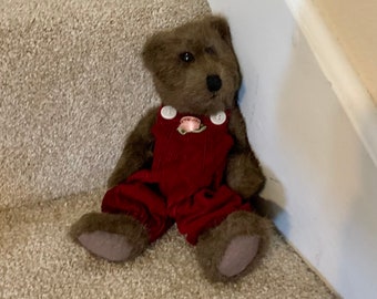 1980s Boyd’s Collection Teddy Bear with Red Corduroy Overalls. Vintage 80s 90s Collectible Adorable Decor Display Plush Bear . Gift