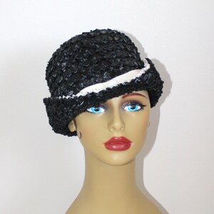 1950s Black Pillbox Hat . Vintage 50s 60s Black Woven Raffia Straw Bucket Hat by Betmar . Ivory Bow & Trim . Derby Pillbox Hat image 1