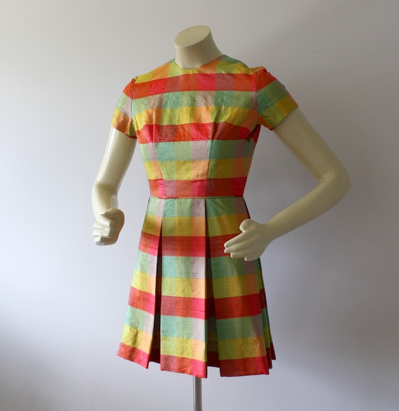 1960s SHANTUNG SILK Mini Dress . Vintage 60s MOD … - image 2