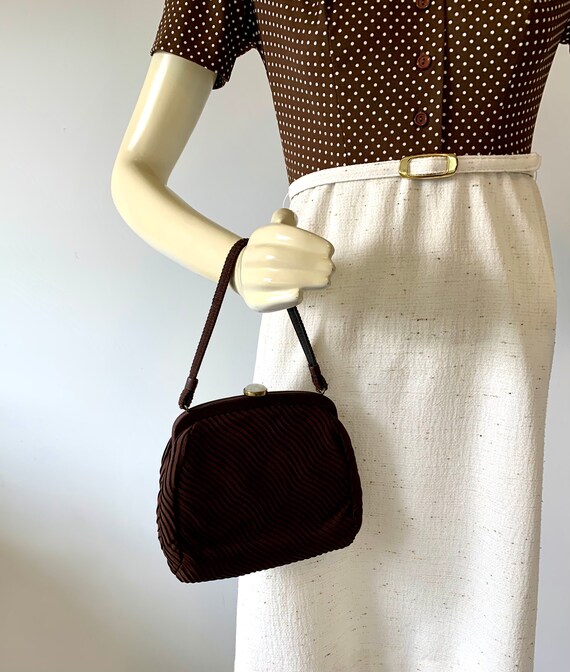 1950s Brown Rayon & Lucite Bag . Vintage 50s Desi… - image 6