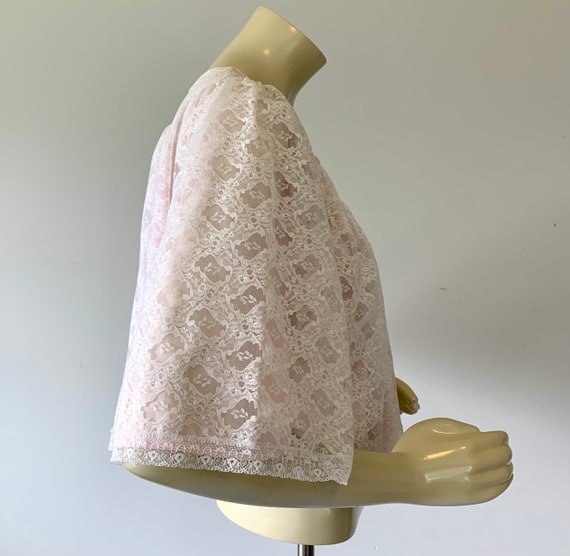 1960s Pink Lace Lingerie Bed Jacket Peignoir Shor… - image 7