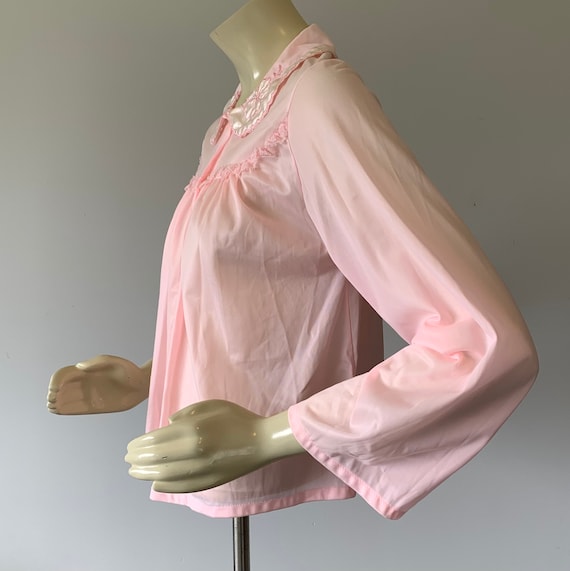 1960s Pink Bed Jacket.  Vintage Retro 60s Lingeri… - image 7