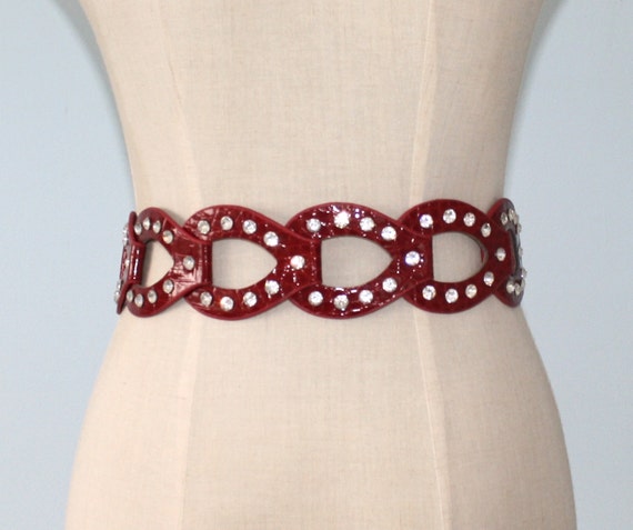 Vintage Red Elastic Stretch Cinch Belt . Waspie Be
