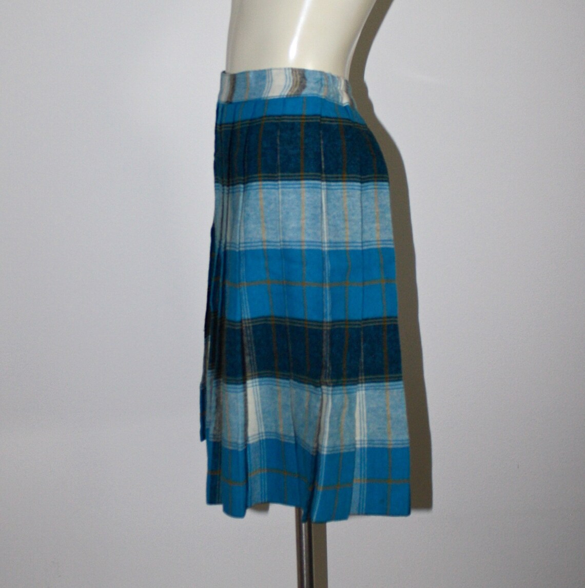 1950s Plaid Tweed Skirt with Leather Braid Trim Pocket