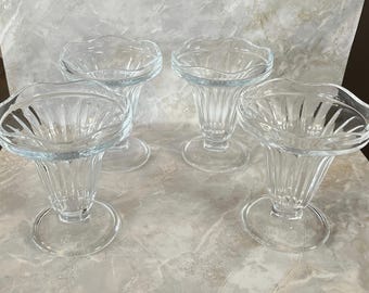 Mid-Century Glass Ice Cream Sundae Dessert Bowls/Dishes