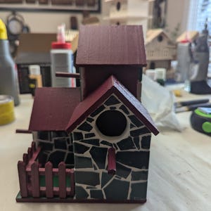 3 hole 3 perch birdhouse