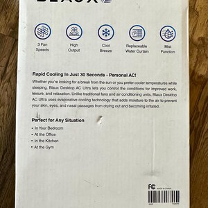 Puede incluir: Caja blanca para un Blaux Desktop AC Ultra. Incluye 3 velocidades de ventilador, alto rendimiento, brisa fresca, cortina de agua reemplazable y funci&oacute;n de niebla. El texto describe un enfriamiento r&aacute;pido en 30 segundos y es perfecto para cualquier situaci&oacute;n.
