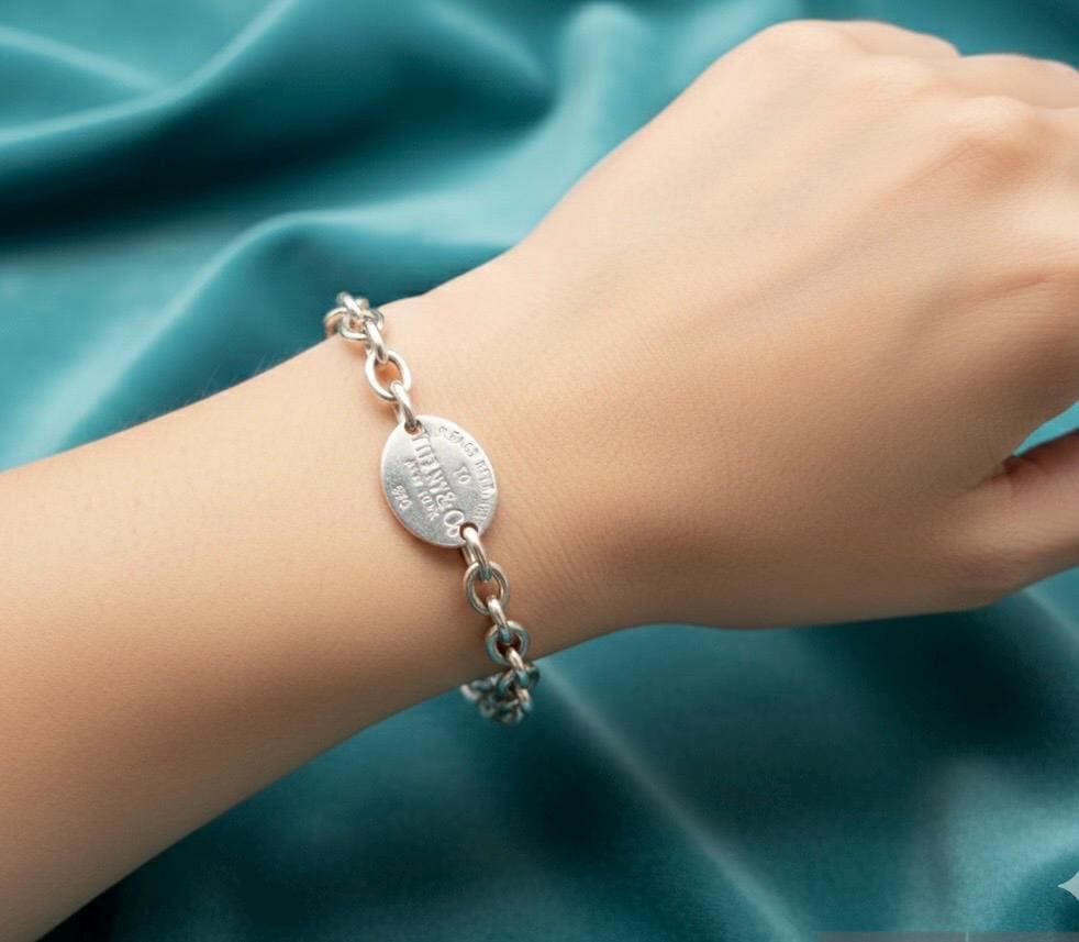 Authentic Tiffany & Co Return to Tiffany 925 Sterling Silver Oval
