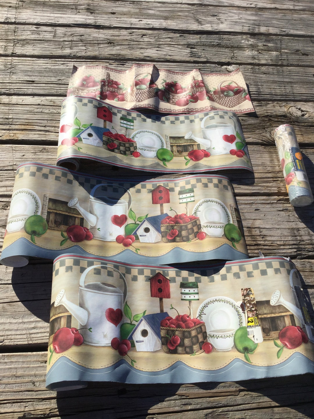 Apple Border / Apple Wallpaper Border / Corrugated Tin Picture / Craft Border Wallpaper / Apple