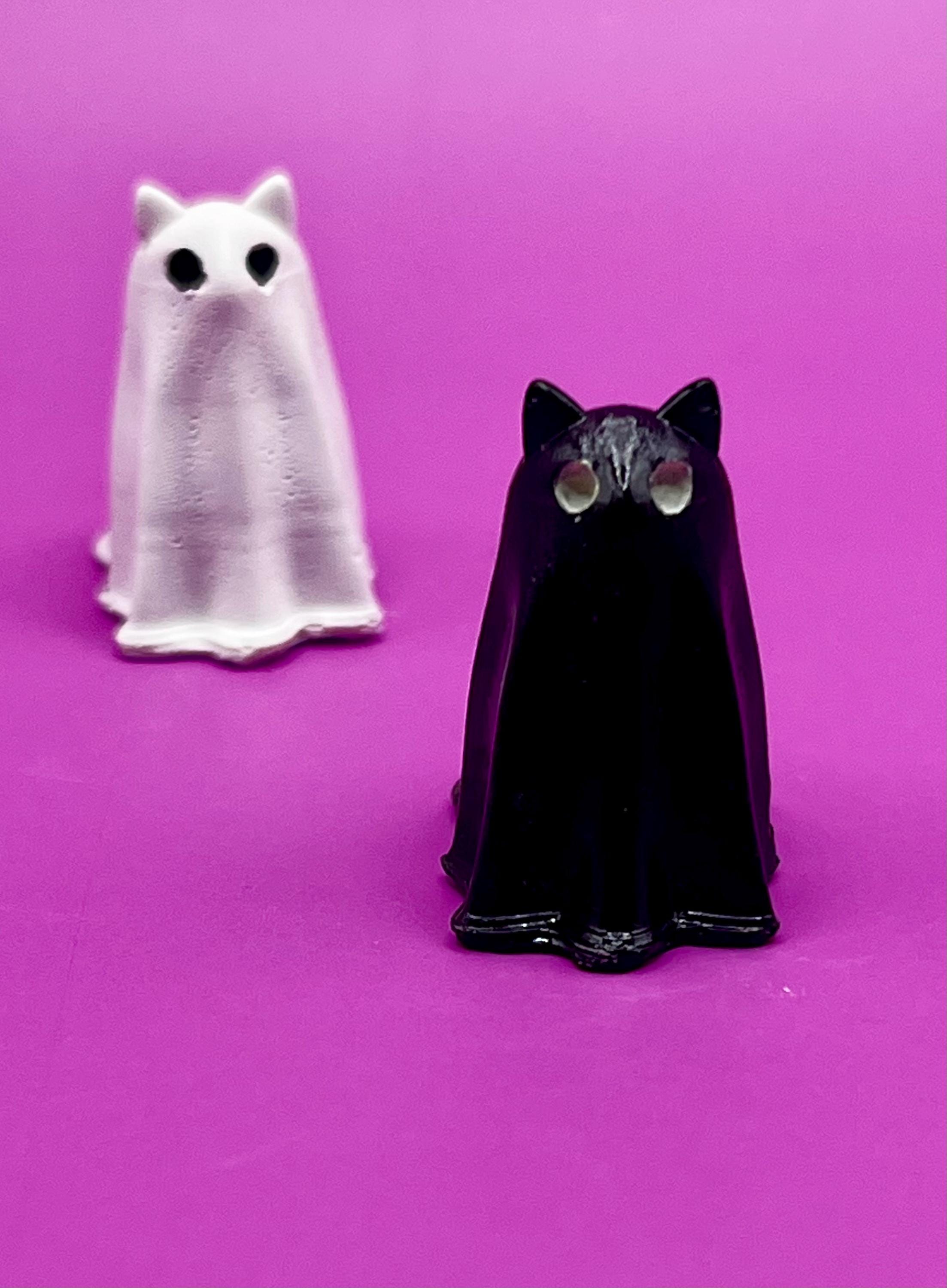 Handmade Miniature 3cm Mini Cat Ghost Figurine: Spooky Halloween Decor