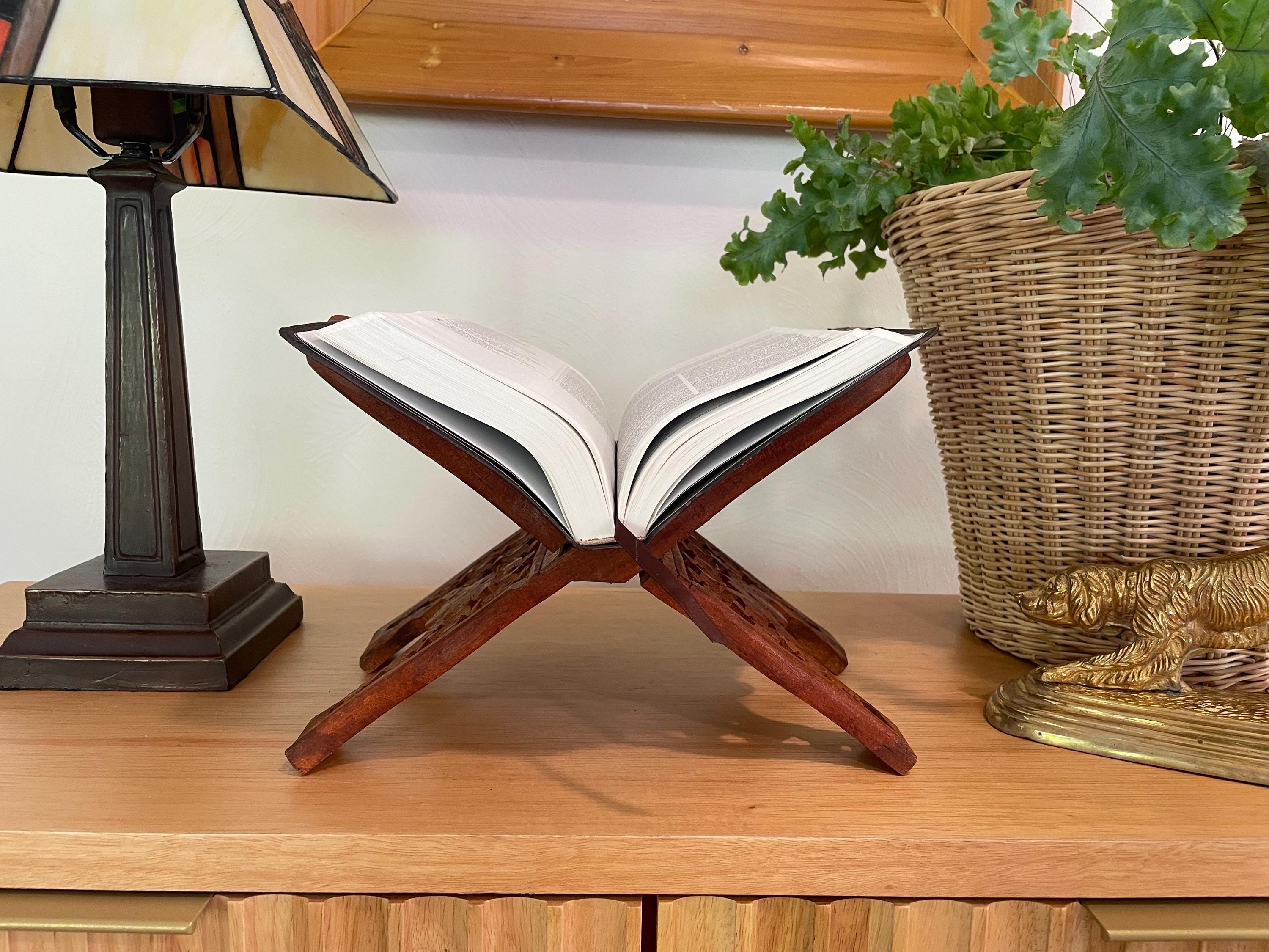 手彫りの木製ブックスタンド：花柄 - Etsy 日本