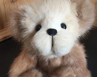 SWEET HEART: a handmade jointed teddy bear from Jazzbears