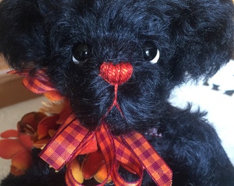 AUDREY AUTUMN: a handmade jointed teddy bear from Jazzbears