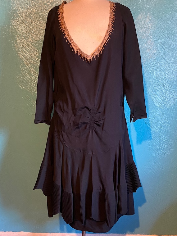 Large 1920’s black low waisted dress