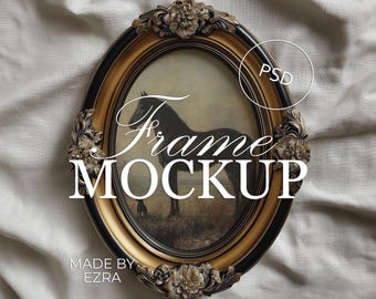 Mockup di cornice ovale dorata, esposizione di opere d'arte da parete ornate su tessuto, scena di cornice floreale antica, mockup di lusso minimalista, oggetto avanzato PSD JPG Photoshop