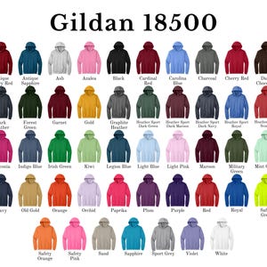 K&ouml;nnte beinhalten: Eine Anzeige von Gildan 18500 Hoodies in verschiedenen Farben, darunter Rot, Blau, Gr&uuml;n und Schwarz. Jeder Hoodie wird mit seinem Farbnamen wie "Ash", "Azalea" und "Black" gezeigt. Das Bild ist ein Katalog der verf&uuml;gbaren Farben.