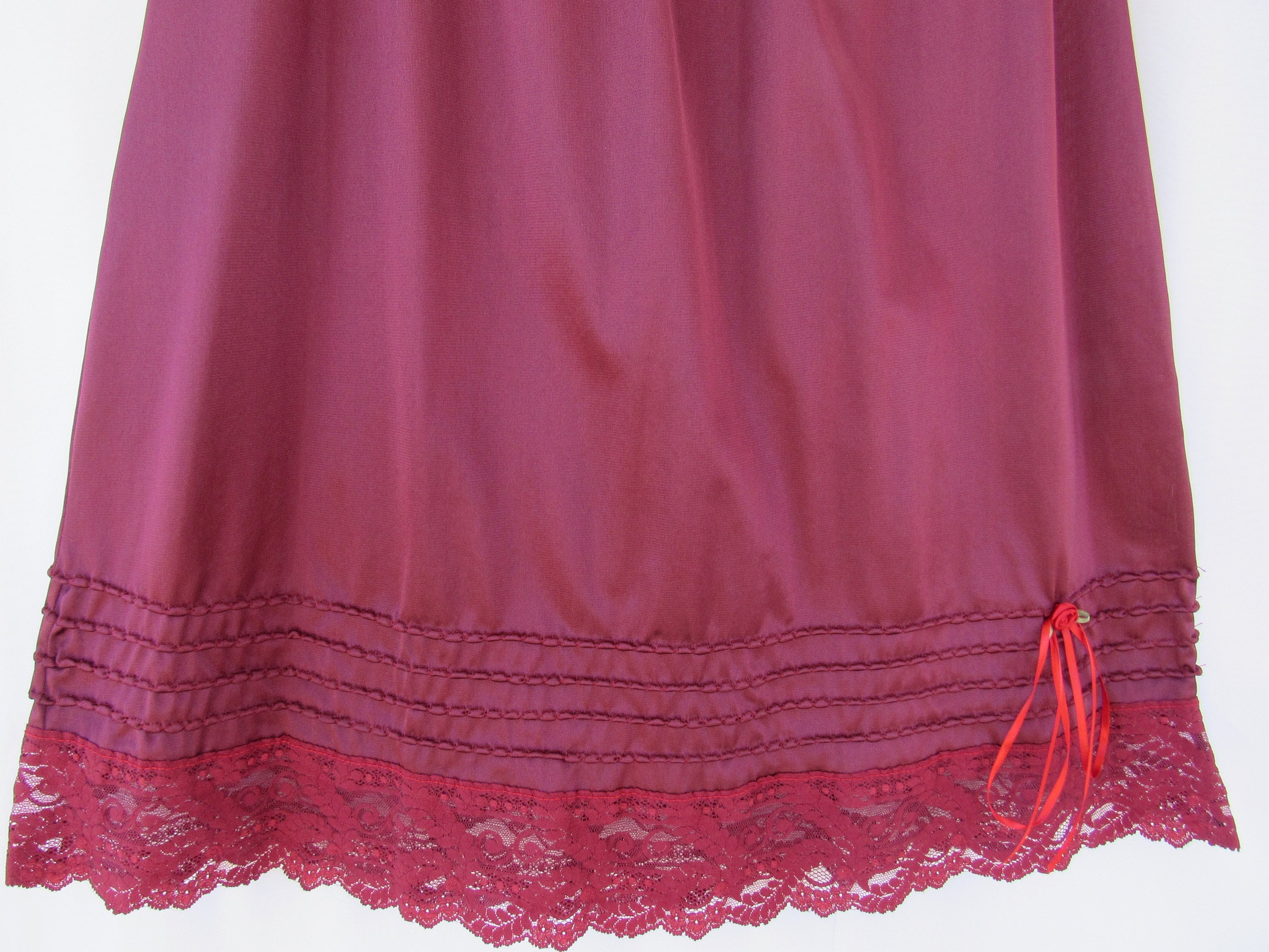 Burgundy top skirt extender
