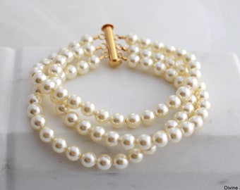 Bridal Pearl Bracelet, wedding pearl bracelet, wedding bracelet bridal jewelry, pearl bracelet, vintage style, Statement Bracelet, MARIELLE