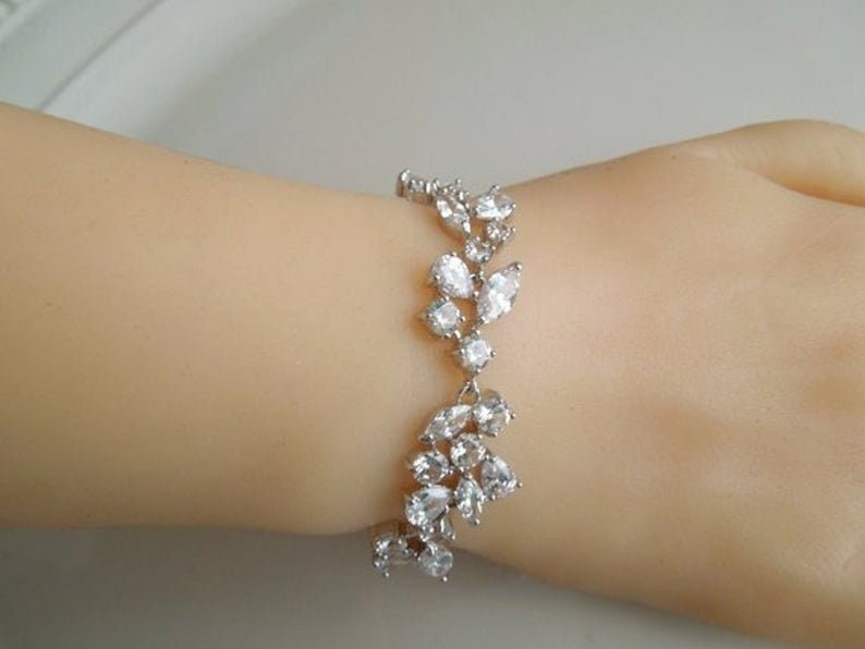 Bracciale in oro rosa con zirconi cubici, regalo semplice e