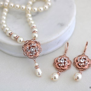 Bridal jewelry Set, pearl necklace wedding, wedding jewelry set, jewelry set in rose gold, bridal necklace and earring set, pearl, ROSELANI
