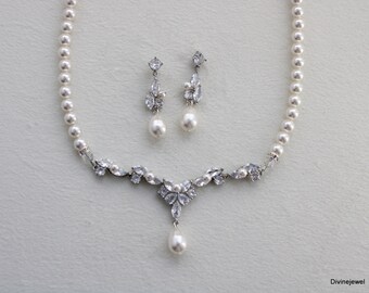 Stainless Steel Prong Set 3 Cubic Zirconia Marquise Cluster With Cubic Zirconia Dangle