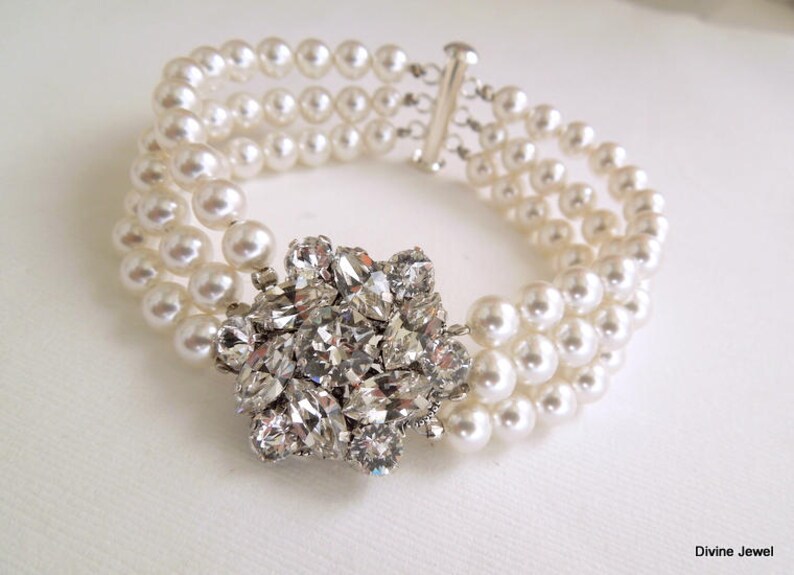 bridal pearl bracelet, wedding Rhinestone Bracelet, wedding Bracelet bridal jewelry, pearl bracelet, rhinestone bracelet, cuff, NATALEE White