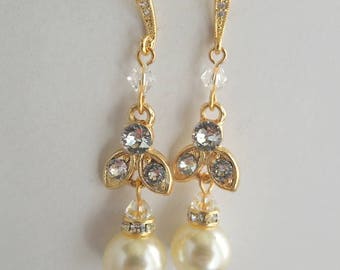 bridal Pearl Earrings, wedding Rhinestone Earrings, bridal chandelier earrings, pearl earrings, bridesmaid earrings, bridal jewelry, SHELBY