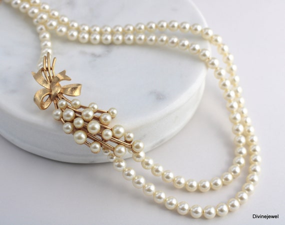 Vintage Pearl Necklace, Vintage Brooch Pearl Necklace