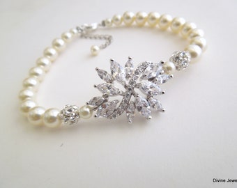bridal bracelet, wedding rhinestone bracelet, wedding pearl bracelet, bridal pearl bracelet, rhinestone bracelet, crystal bracelet, BLAKE