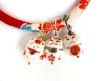 Maneki Neko Charm for Kimono Bracelet, Japanese lucky cat charm gift for her fortune kitty | porcelain bead kitties |